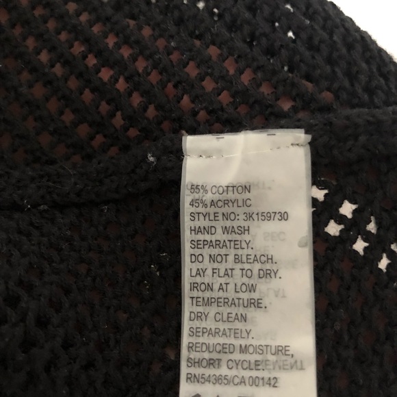 Black Knit Sweater size small - Picture 4 of 4